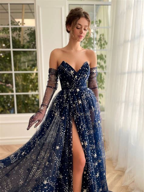 Starry blue dress: perfect for any occasion